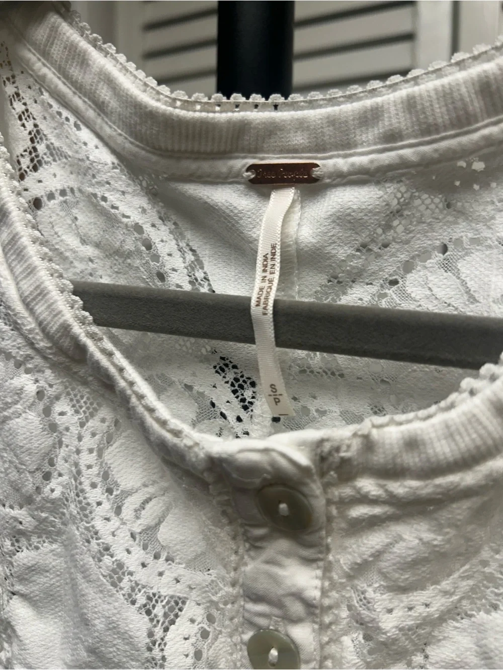 Nwot Free People jae Sleeveless white Lace Button-Front Top